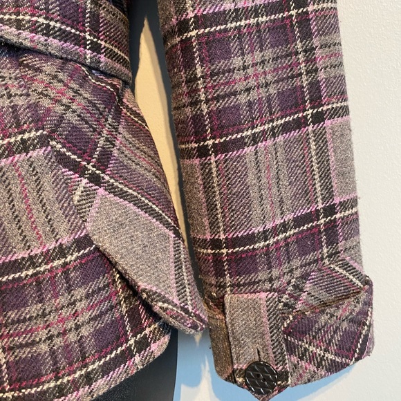 LanaLee Plaid Jacket - Picture 4 of 6